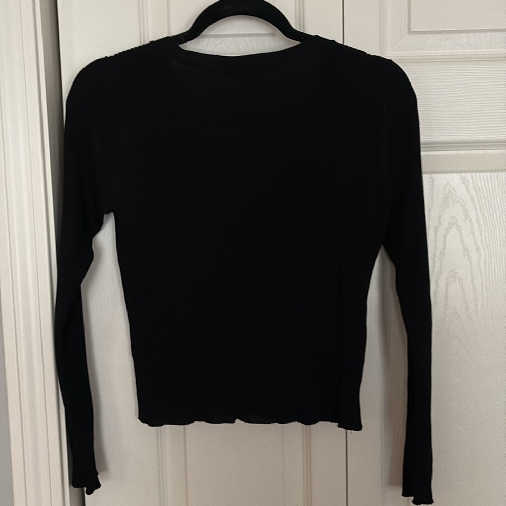 Leith Ribbed V Neck Top - Picture 5 of 5